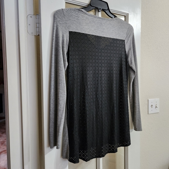 Vocal Gray Women's Rhinestone Bling Skull Floral Long Sleeve Medium Made in USA - Picture 4 of 14